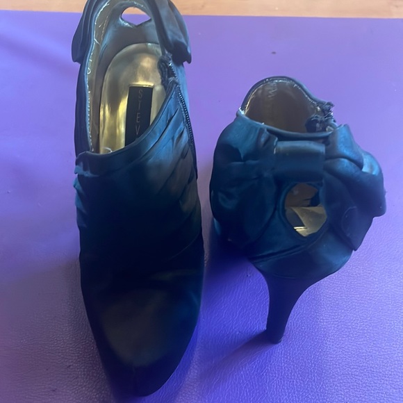 STEVEN STEVE MADDEN black satin ankle boots bow back sz6 platform - Picture 1 of 9